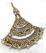 white maang-tikka kundan