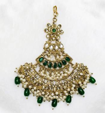 green maang-tikka kundan 2