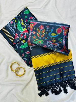 Neavy Blue Color Lagadi pallu and decorative tassels Double pichwai print  art silk saree 3