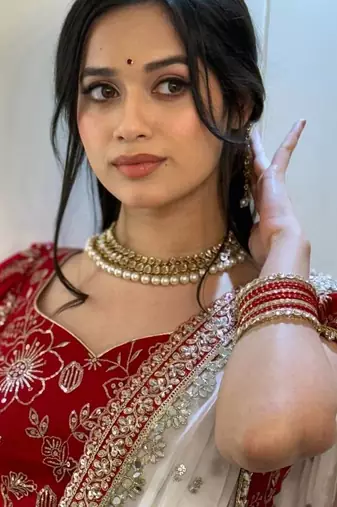 White Color Sequins And Dori Embroidery Real Mirror Work Georgette Saree