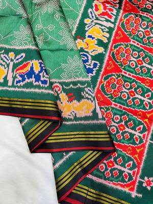 Green Color Printed zari lining stripe border Work art silk saree 3