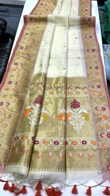 White Color  golden zari weaving and floral Jamdani motifs art silk saree 3