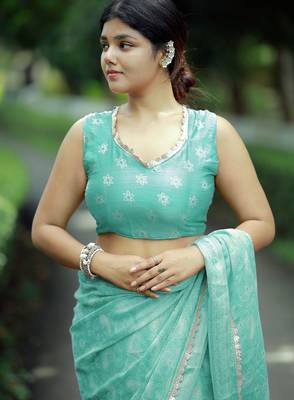 paisle print chiffon saree with unstitched blouse piece (turquoise) 4