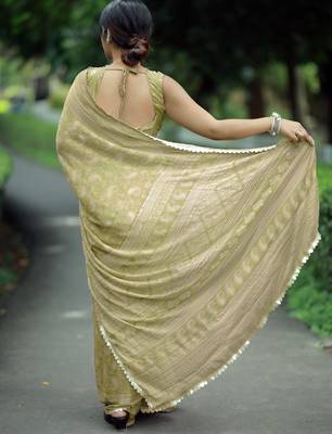 paisle print chiffon saree with unstitched blouse piece (green) 2