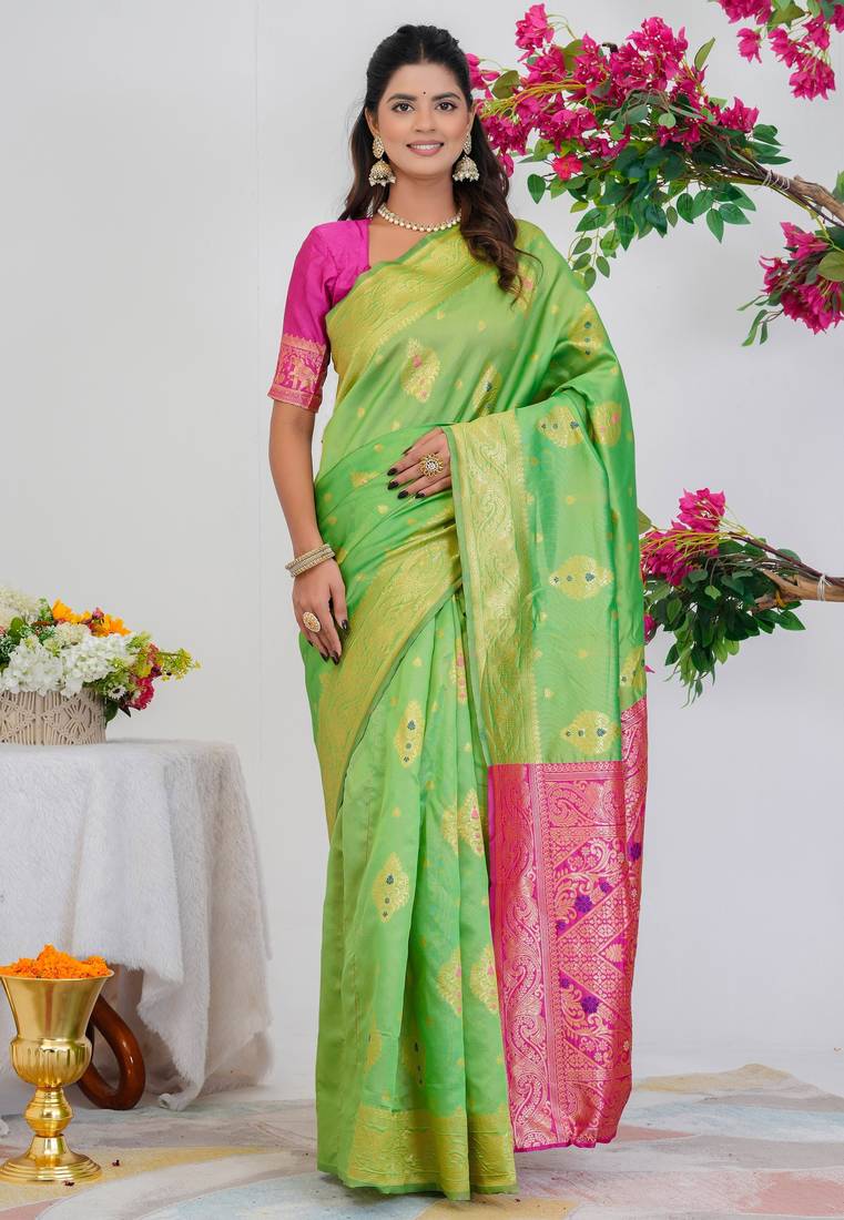 Subham woven design silk blend saree with unstitched blouse piece (green)