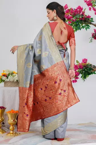 Subham woven design silk blend saree with unstitched blouse piece (grey)