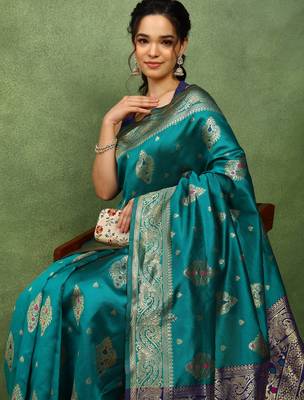 Subham woven design silk blend saree with unstitched blouse piece (green) 5