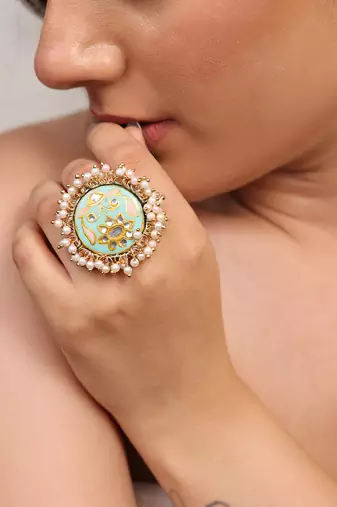 Pearled embrace ring