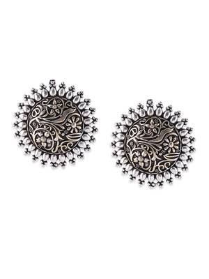 Dual-tone circular stud earrings 4