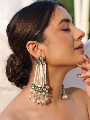 Mriga green kundan pearl earrings 1