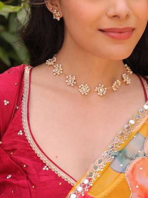 Aranyika majestic lustral glow pachi kundan choker set 1