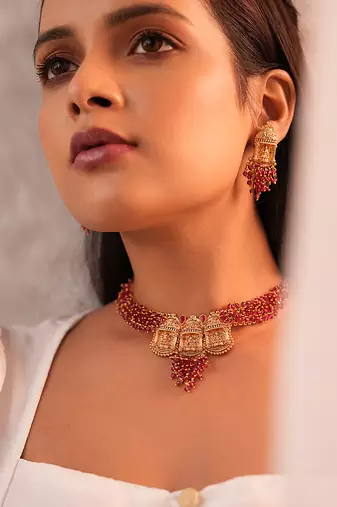 Golden laxmi rani wine beaded necklace set