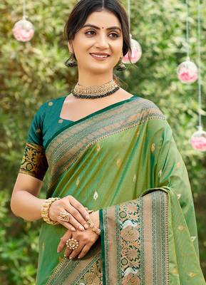 orange soft silk blend woven work traditional saree 2