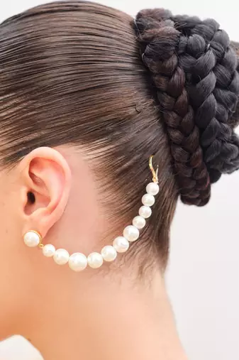 Ira pearl brass ear chain