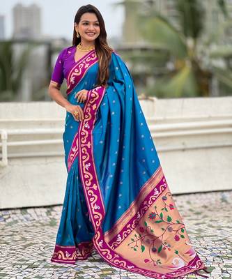 Blue paithani silk zari weaving saree with contrast blouse piece 3