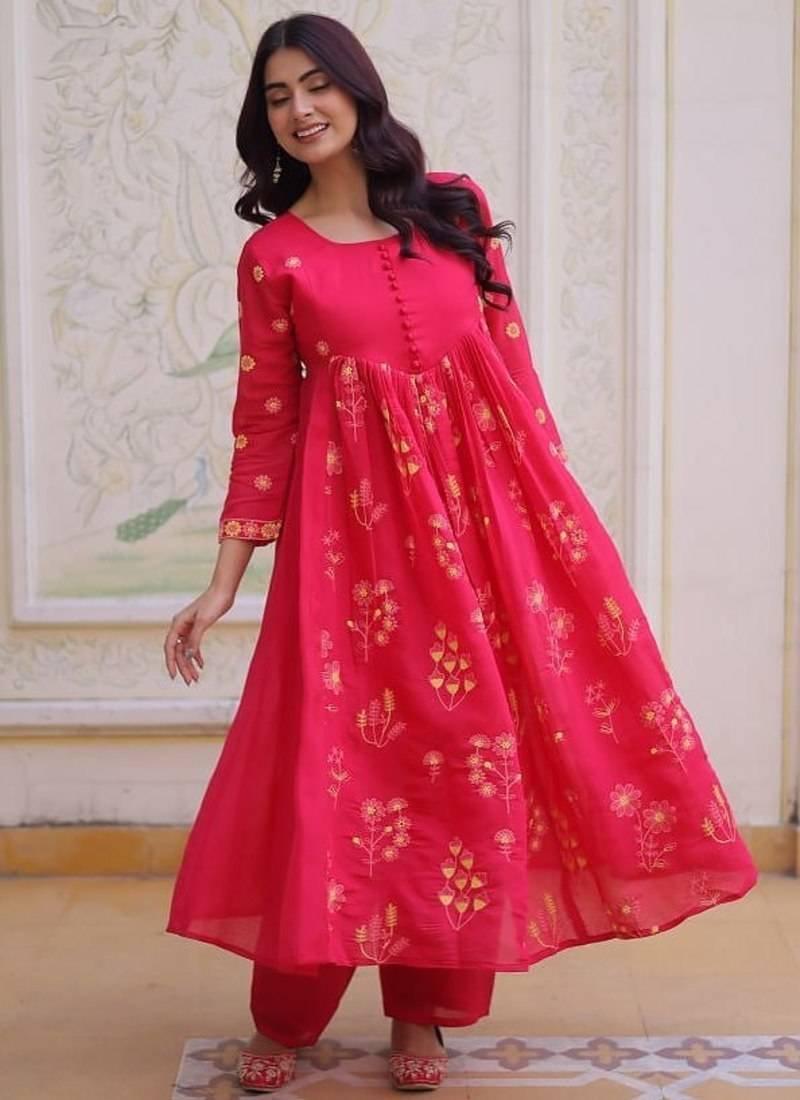 Red zari & sequins embroidered work silk blend stitched kurta