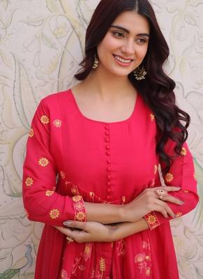 Red zari & sequins embroidered work silk blend stitched kurta 4