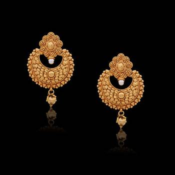 Traditonal Beautiful Golden Hangings 1