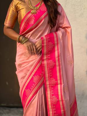 Peach soft silk rangoli art zari weaving saree with contrast blouse piece 4
