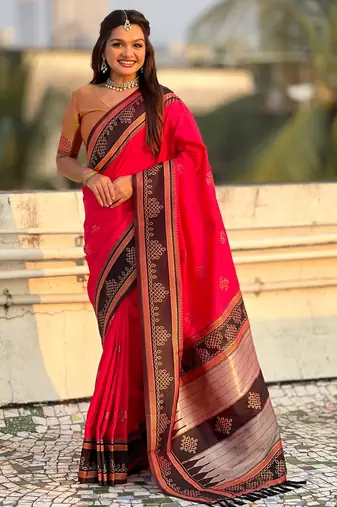 Pink soft silk rangoli art zari weaving saree with contrast blouse piece