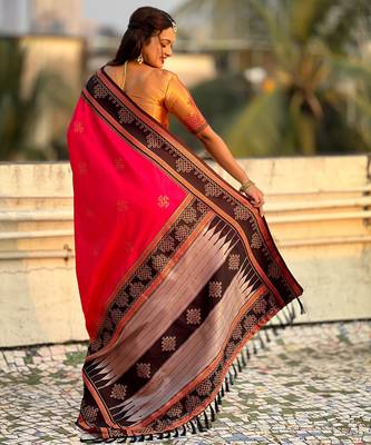 Pink soft silk rangoli art zari weaving saree with contrast blouse piece 2