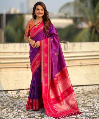 Purple soft silk rangoli art zari weaving saree with contrast blouse piece 1