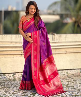 Purple soft silk rangoli art zari weaving saree with contrast blouse piece 3