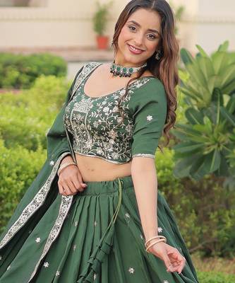 Exclusive Green Zari Work Silk Mehendi Wear Lehenga Choli With Dupatta 4