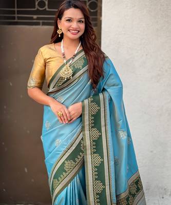 Blue soft silk rangoli art zari weaving saree with contrast blouse piece 5