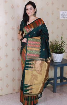 Green soft silk floral meenakari zari weaving saree with matching blouse piece 3