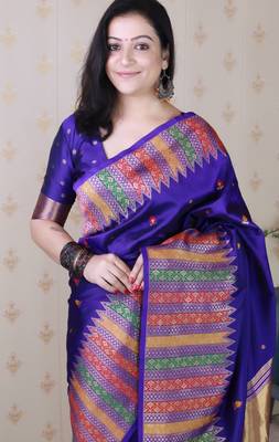 Blue soft silk floral meenakari zari weaving saree with matching blouse piece 5