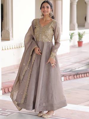Outstanding Grey Zari Work Crushed Marriage Wear Gown With Dupatta 3