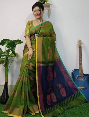 Green & blue fancy cotton handloom saree with blouse piece for women 4