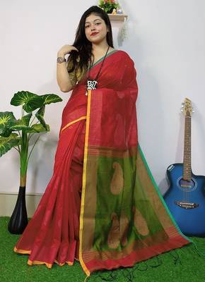 Red & green fancy cotton handloom saree with blouse piece for women 3