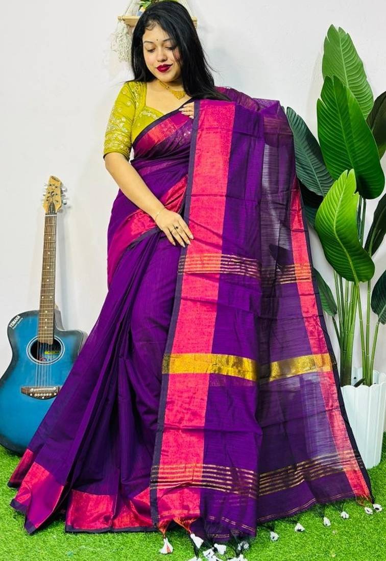 Magenta fancy cotton handloom saree with blouse piece for women