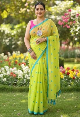 Green fancy cotton handloom saree with blouse piece for women 2