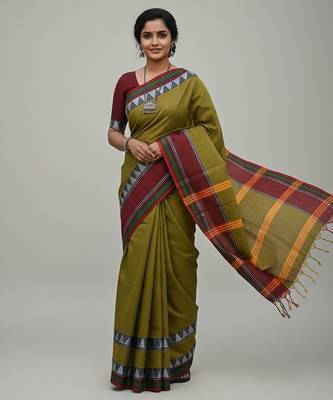 Green fancy cotton handloom saree with blouse piece for women 4