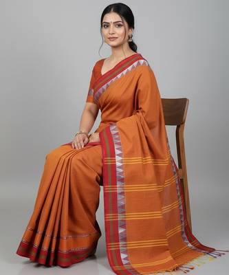 Red fancy cotton handloom saree with blouse piece for women 3