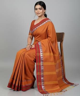 Red fancy cotton handloom saree with blouse piece for women 5