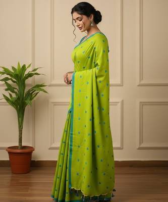Green fancy cotton handloom saree with blouse piece for women 2