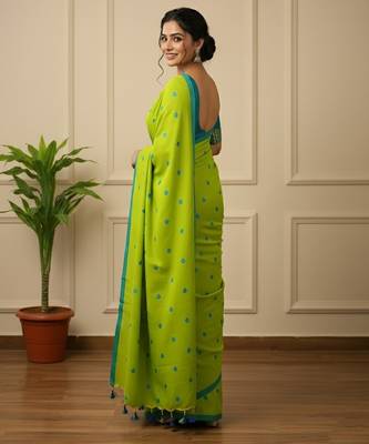 Green fancy cotton handloom saree with blouse piece for women 5