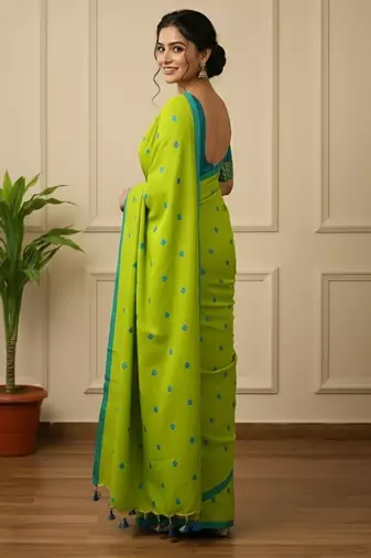 Green fancy cotton handloom saree with blouse piece for women