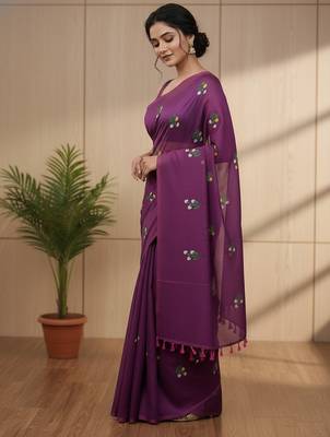 Magenta fancy cotton handloom saree with blouse piece for women 3