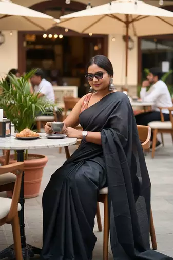 Black fancy cotton handloom saree with blouse piece for women