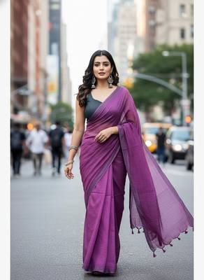Magenta fancy cotton handloom saree with blouse piece for women 1