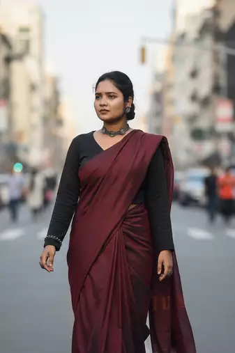 Red fancy cotton handloom saree with blouse piece for women