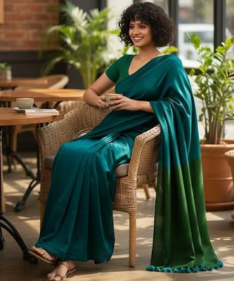 Teal fancy cotton handloom saree with blouse piece for women 2