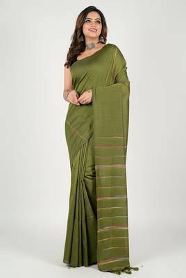 Green fancy cotton handloom saree with blouse piece for women 3