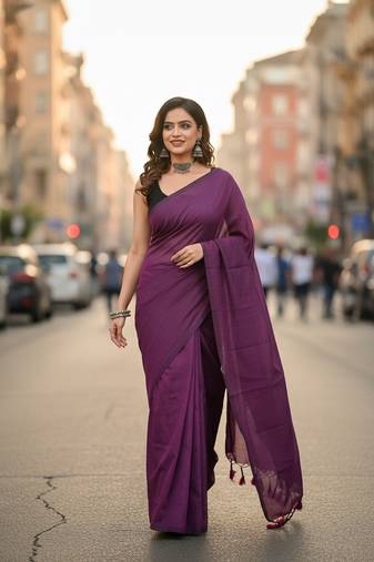 Magenta fancy cotton handloom saree with blouse piece for women