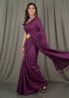 Magenta fancy cotton handloom saree with blouse piece for women 4